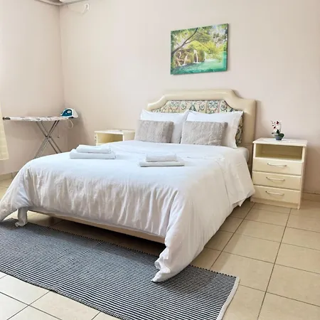 Mitrou 2 ルートラ・オレアス・エレニス